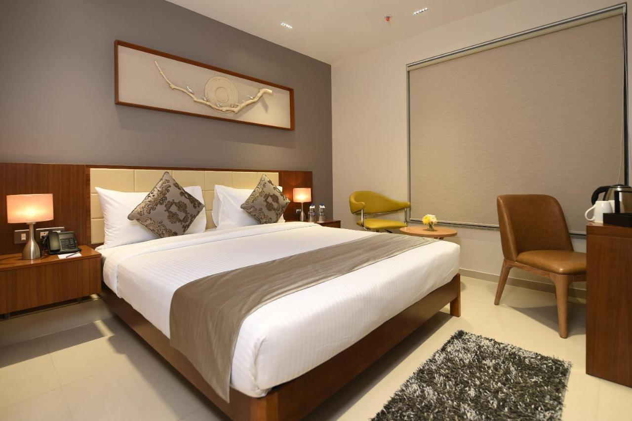 Morvee Hotels Durgapur Buitenkant foto