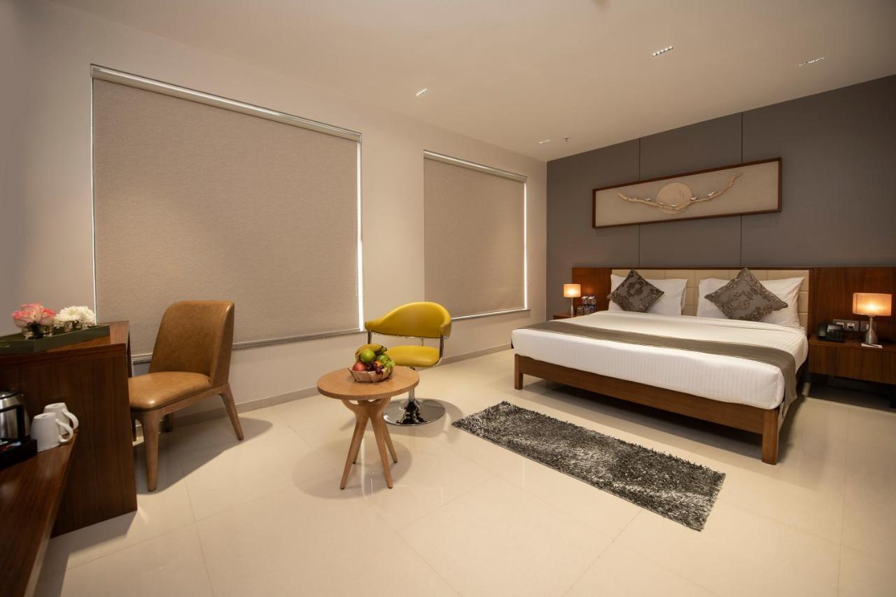 Morvee Hotels Durgapur Buitenkant foto