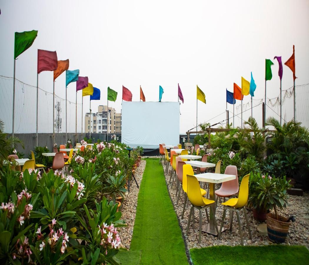 Morvee Hotels Durgapur Buitenkant foto