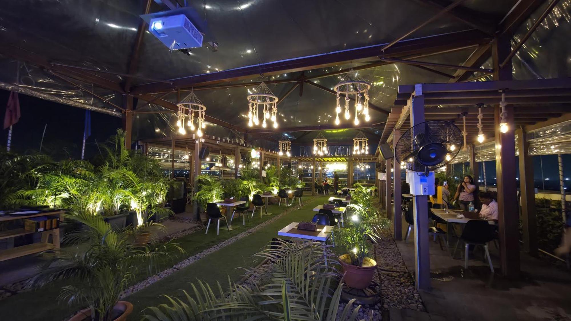 Morvee Hotels Durgapur Buitenkant foto