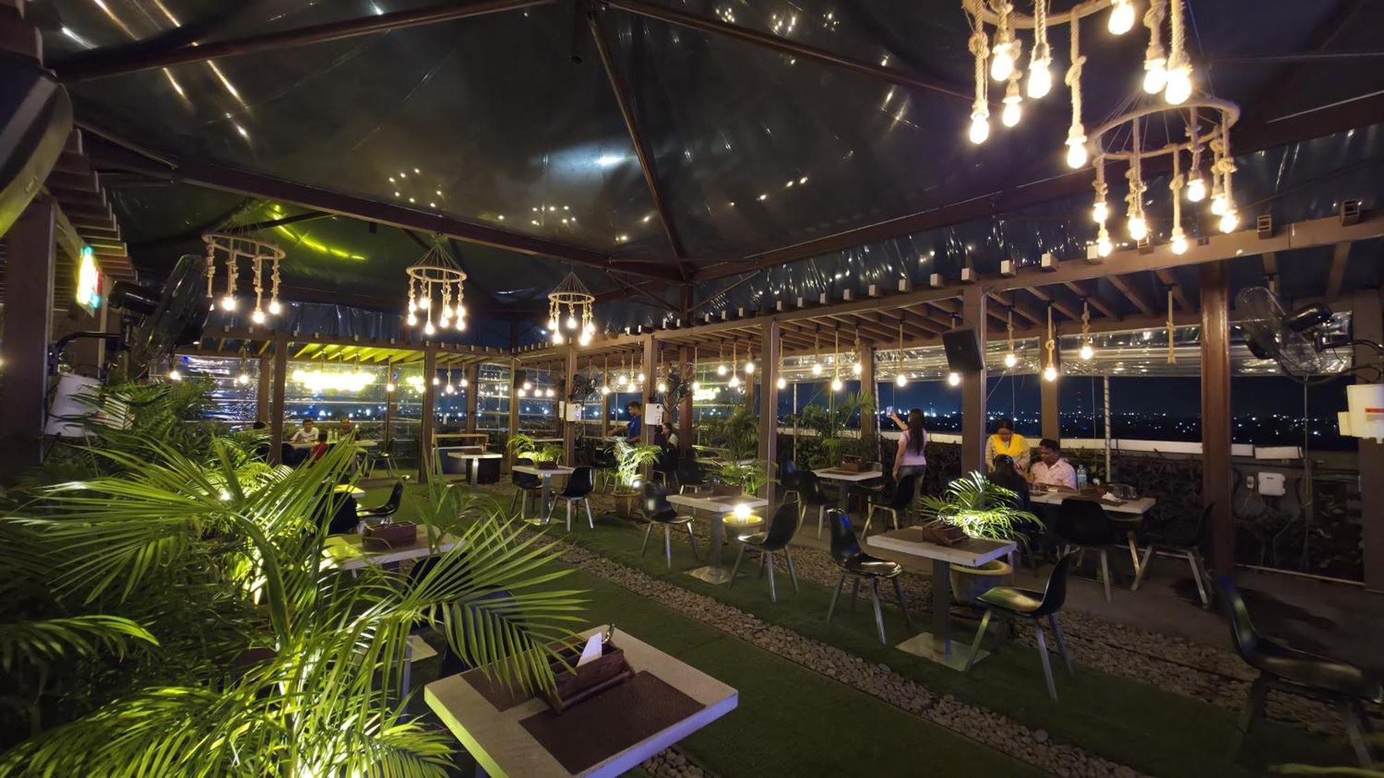 Morvee Hotels Durgapur Buitenkant foto