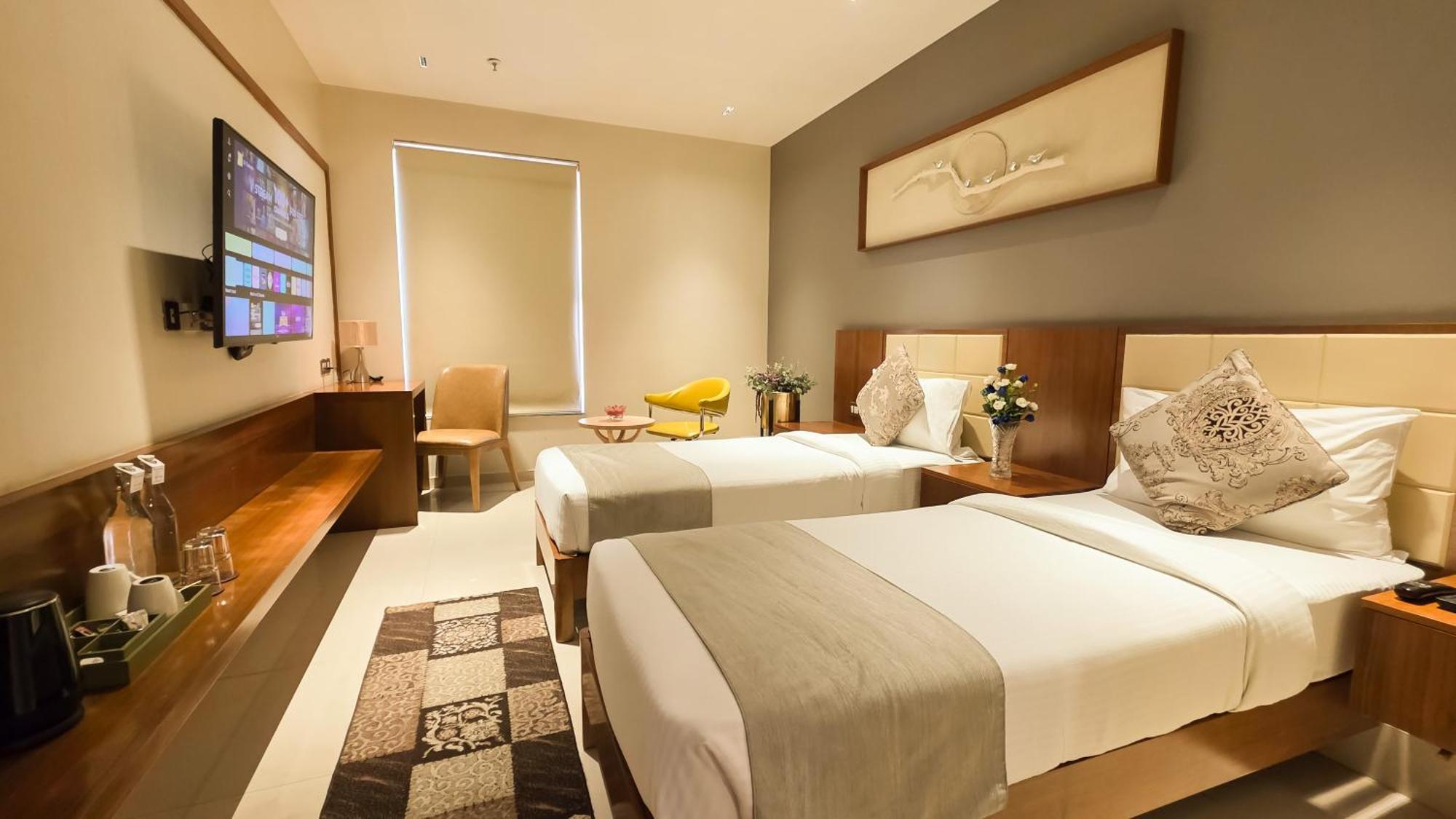 Morvee Hotels Durgapur Buitenkant foto